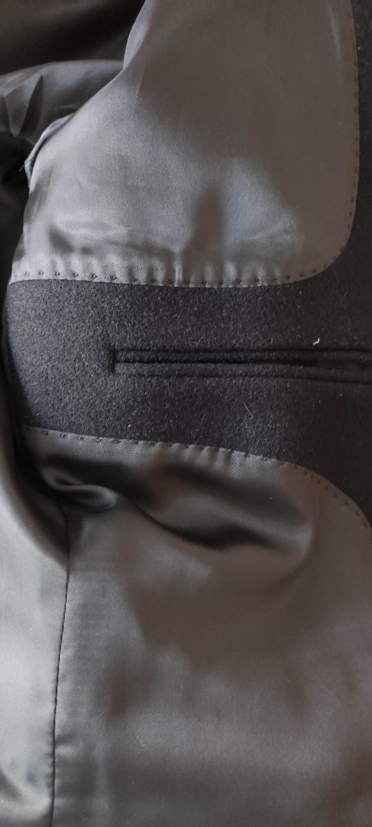 Abrigo chico H&M, talla M, cuello polipi