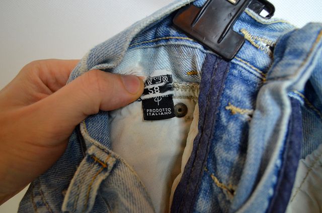 Jeans Angel Devil strappato effetto sporco slavato