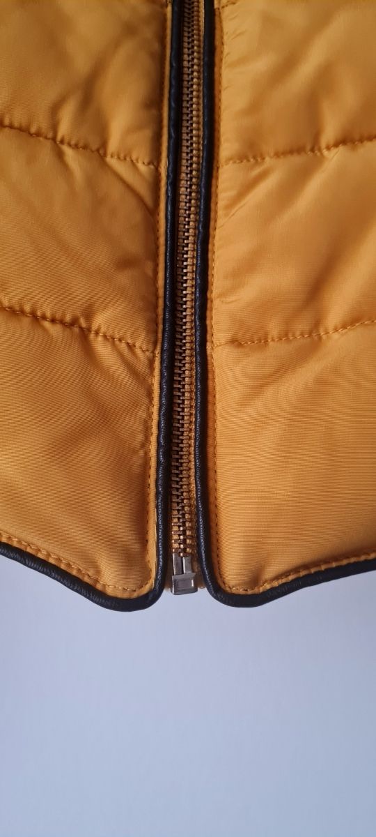 CAZADORA ZARA MOSTAZA