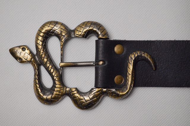 Cintura con serpente dark goth