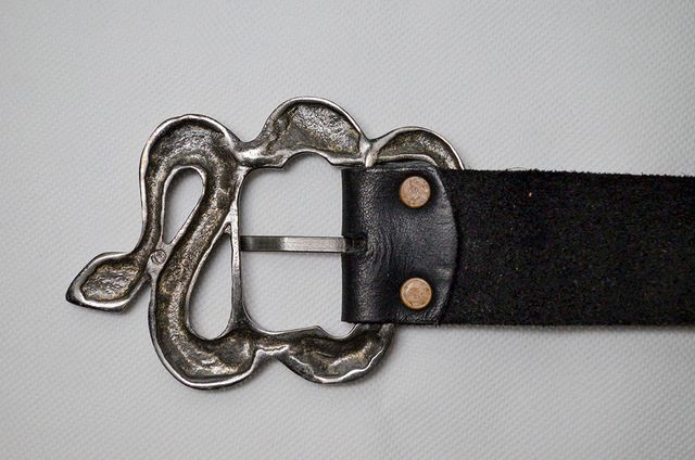Cintura con serpente dark goth
