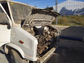 Peugeot J5