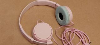 Auriculares SONY MDRZX110P