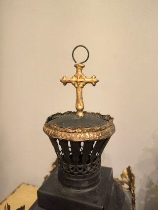 FAROLES MUY ANTIGUOS DE IGLESIA S.XIX BUEN ESTADO.