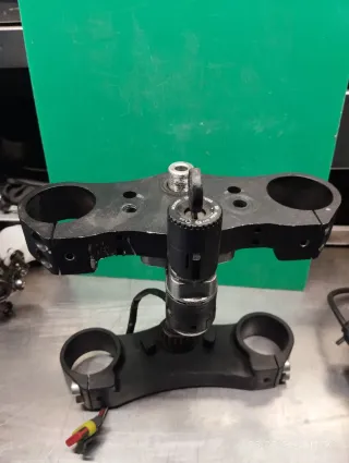 Suspensión invertida Fast Ace (+2 tijas)