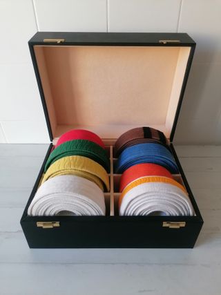Caixa Cintos Karaté Artes Marciais Personalizada