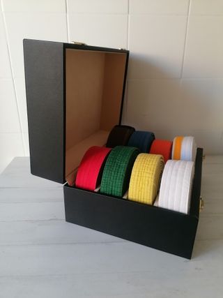 Caixa Cintos Karaté Artes Marciais Personalizada