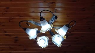 Lampadario in ferro battuto.Prezzo trattabile.