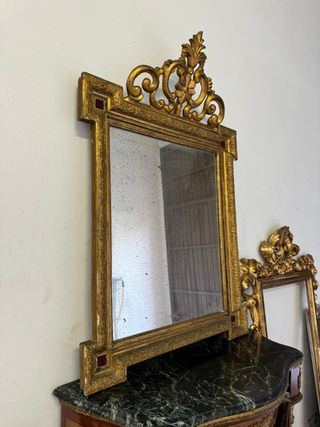 Antiguo Espejo de madera con penacho