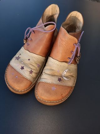 Botas de cuero pintadas hippies 37
