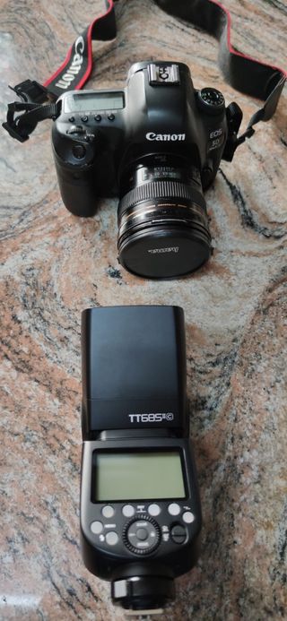 Cámara canon Mark IV + complementos