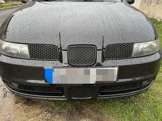Rejilla frontal seat León mk1 