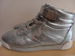 MICHAEL KORS. Zapatillas.