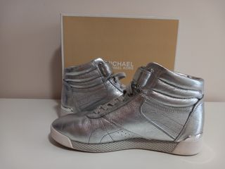 MICHAEL KORS. Zapatillas.