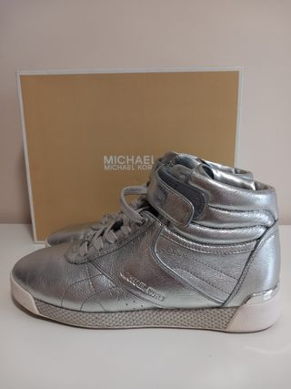 MICHAEL KORS. Zapatillas.