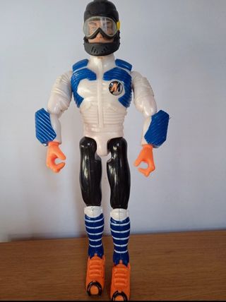 figuras action man. 10€ cada una. la última 6€.