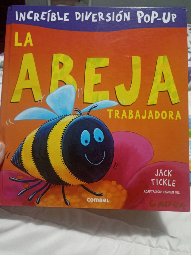 La ABEJA 🐝 trabajadora y BUENOS modales