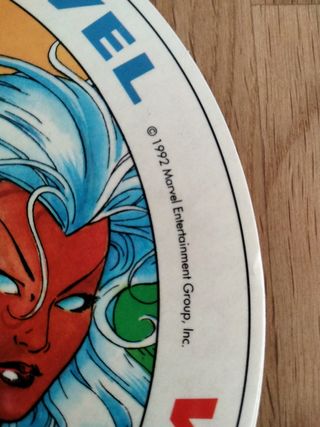 Adhesivo Marvel/Forum