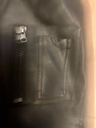 Guess cazadora 2 en 1 original .UnisexVer medidas