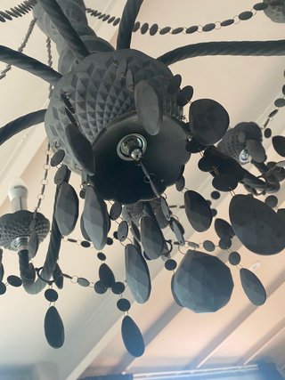 Lámpara de araña de 8 luces, acabado gris mate