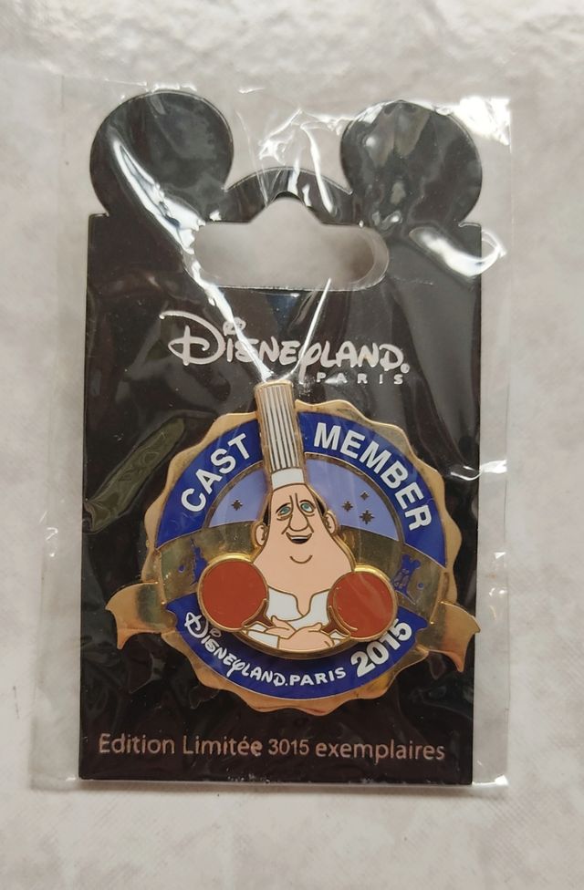 Pin Cast Members Disneyland París 2015