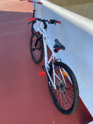 Bicicleta de montaña BTWIN barata nueva