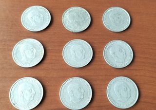 9 monedas de 50 céntimos 1.966