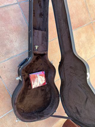 Bajo acustico Ibanez 5 cuerdas