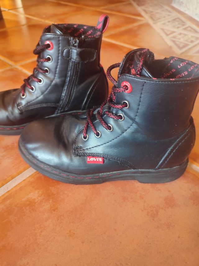 botas militares  levis