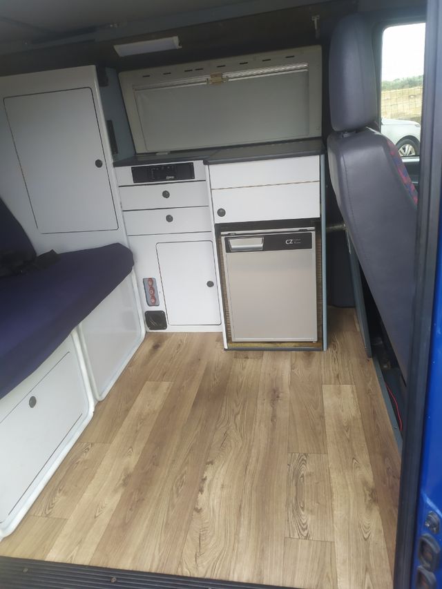 Mercedes Vito.  Camperizada 1987 (Bajada de precio