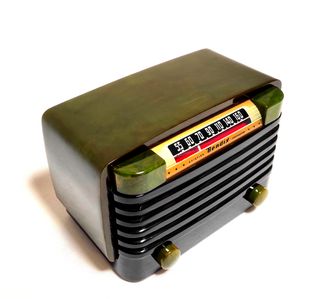 Radio antigua de valvulas BENDIX 526C