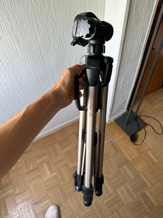 TRÍPODE PROFESIONAL DE FOTOGRAFIA.