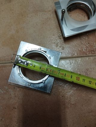 Marco alógeno empotrable