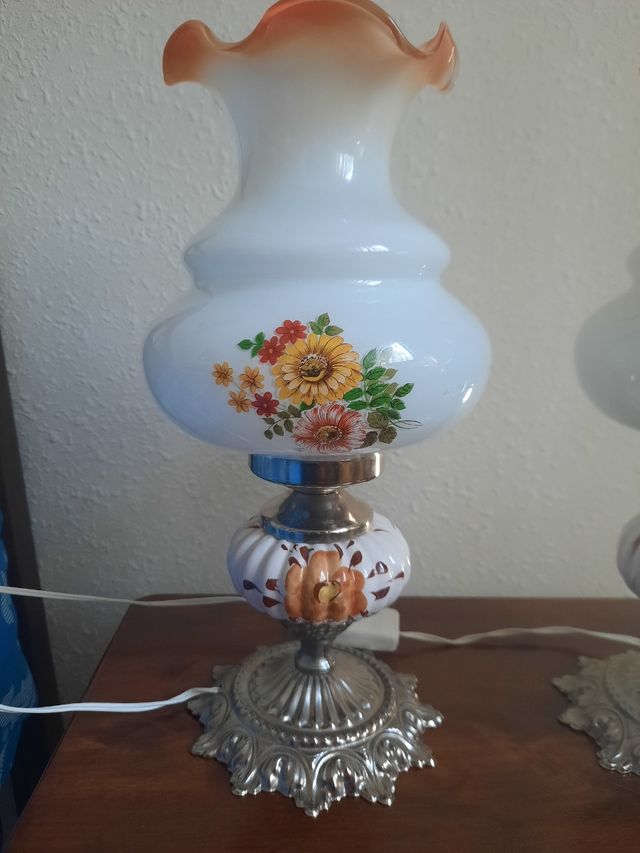 2 quinques lámparas mesitas noche.