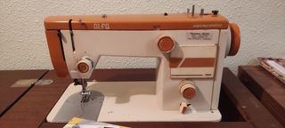 2 Maquinas coser. URGE.