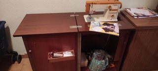 2 Maquinas coser. URGE.