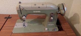 2 Maquinas coser. URGE.