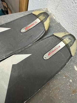 ESQUIS SALOMON NORDICA