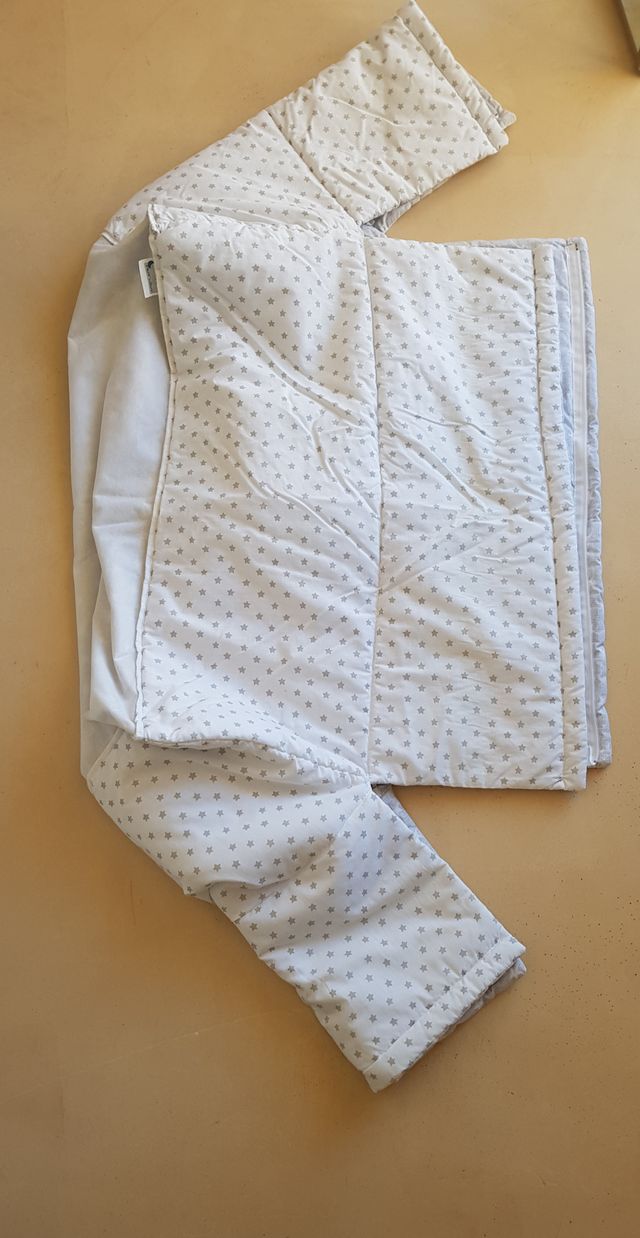 Ropa para minicuna