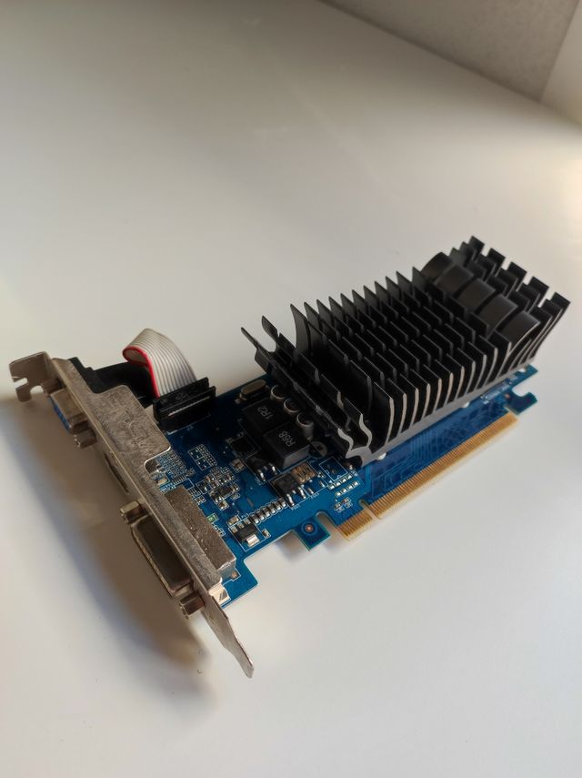 Asus Geforce 210 1gb
