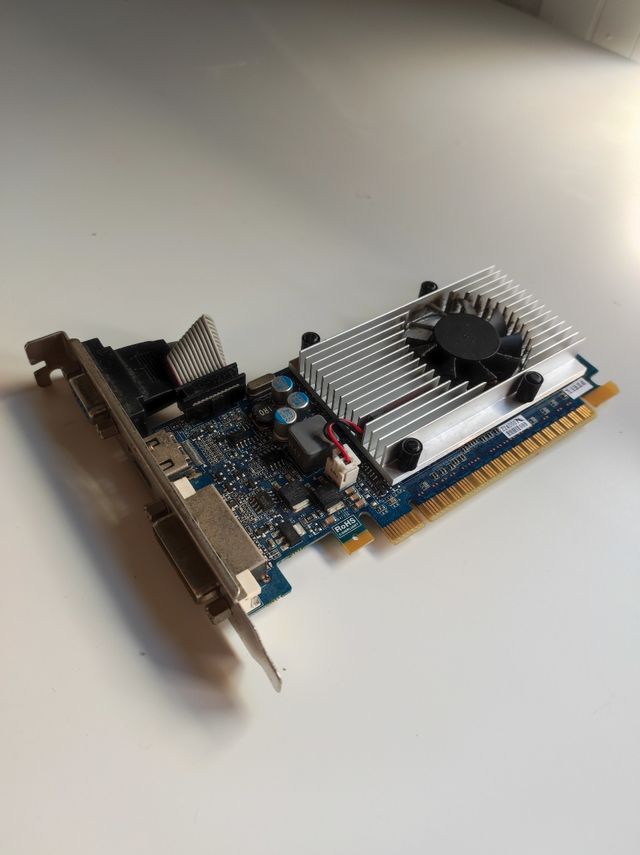 Grafica Medion GeForce 620