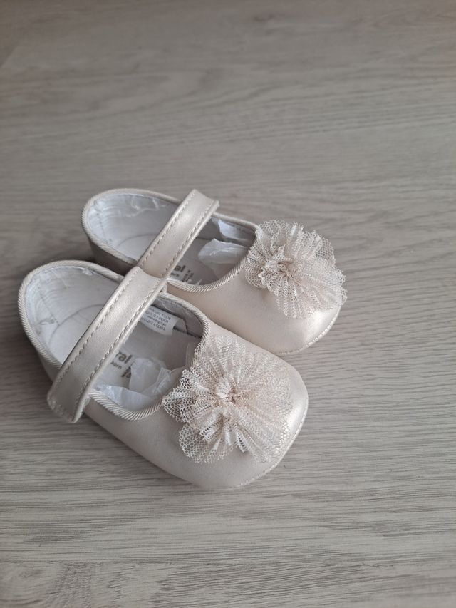 Zapatitos niña