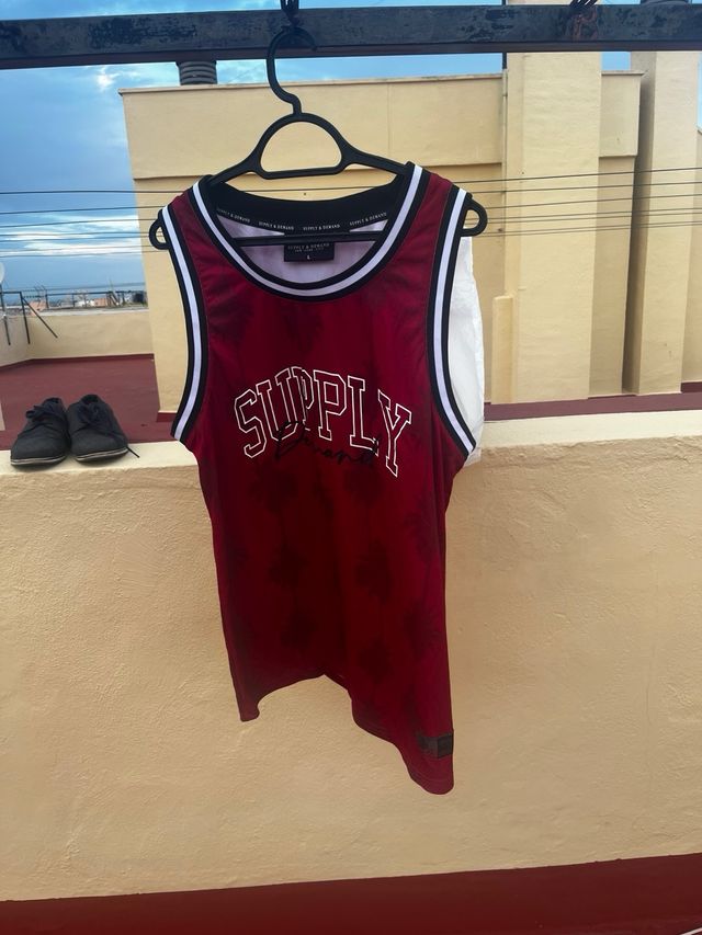 Camiseta de tirantas