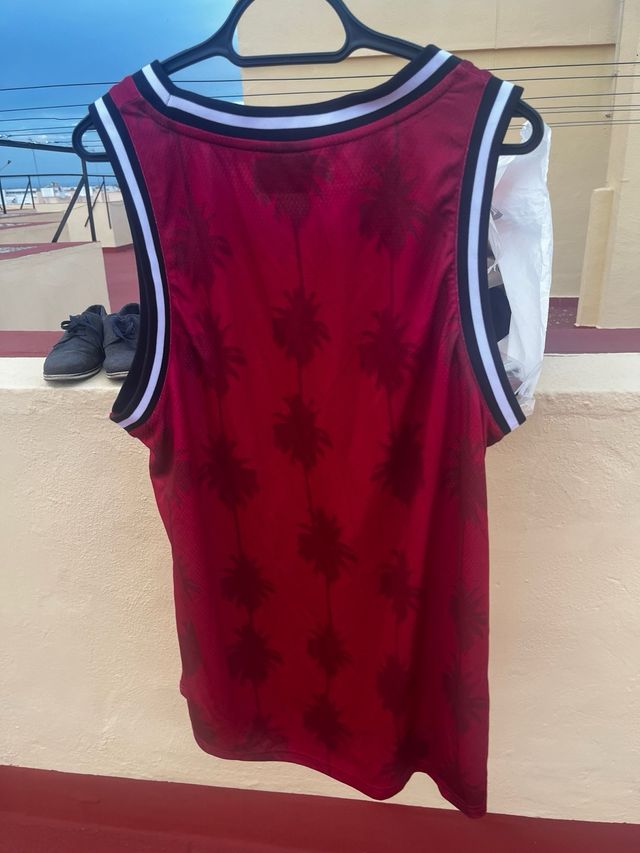 Camiseta de tirantas