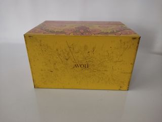 ANTIGUA LATA JABONES AVON