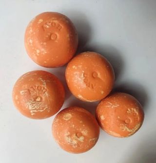 ANTIGUA LATA JABONES AVON