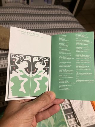 Libro + CD + poster del grupo Kpop TXT