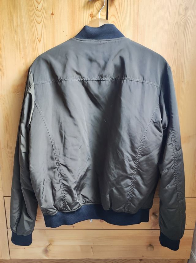 BOMBER VERDE ZARA