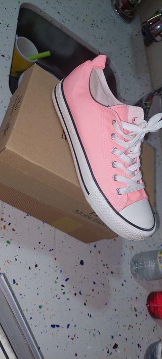 Zapatos y zapatillas 