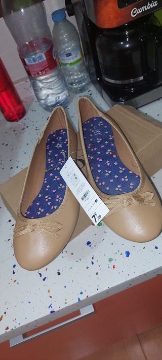 Zapatos y zapatillas 